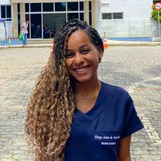 THAYS SUITE DE AZEVEDO